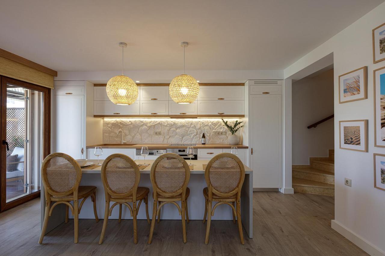 Villa Seashell -Wonderful Newly Renovated Villa On The Beach Galatas  Экстерьер фото